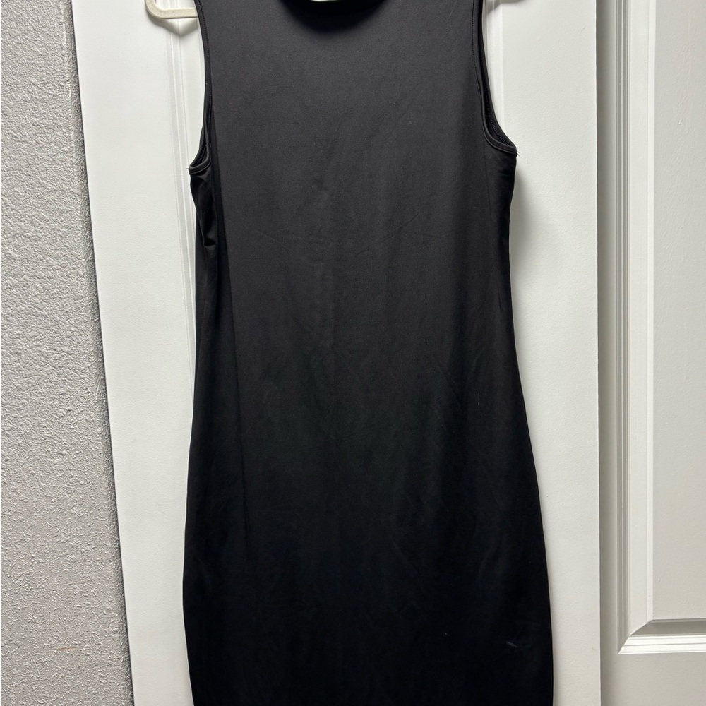 Elegant Black Sleeveless Dress
